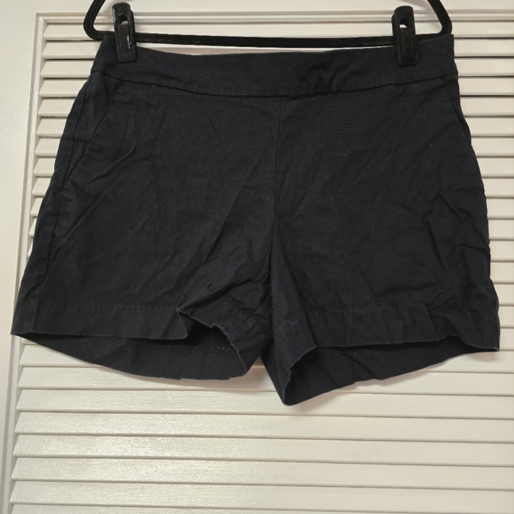 Banana Republic - Black Classic Shorts With Side Zipper